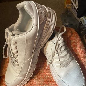 Cherokee nursing shoes